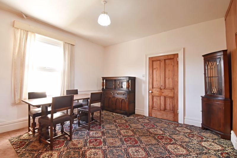 Dining Room- click for photo gallery
